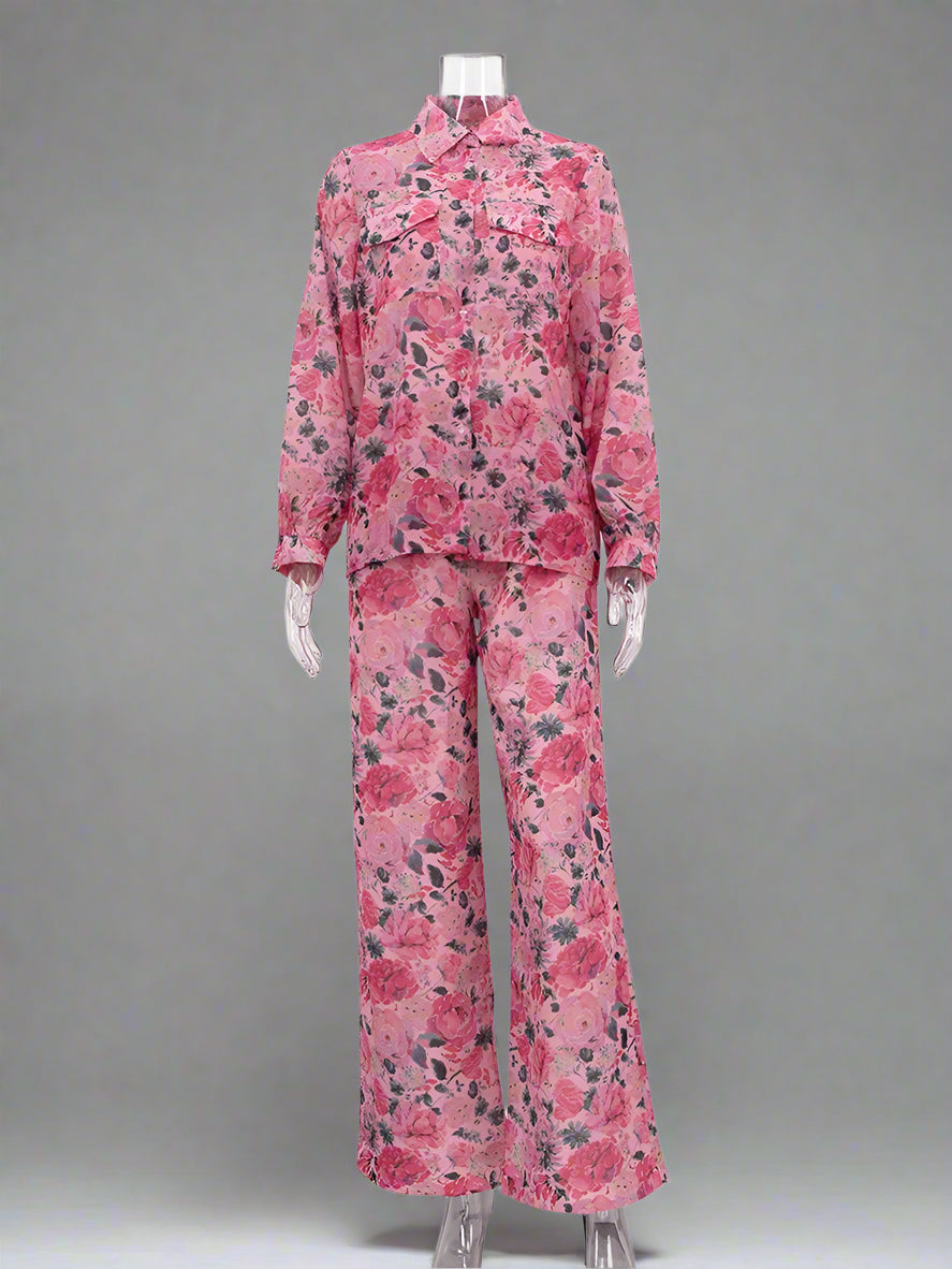 Bold Botanica: Effortless Glam Meets Retro Edge