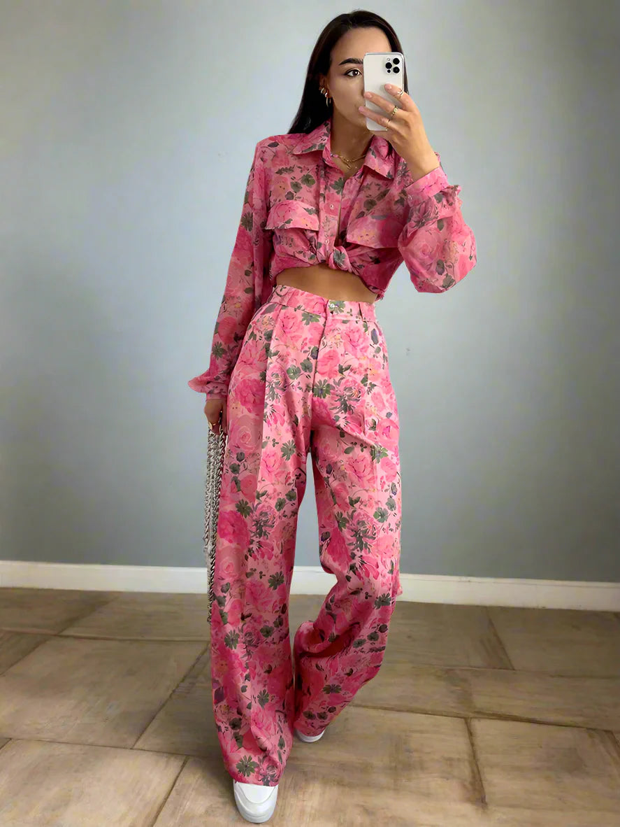 Bold Botanica: Effortless Glam Meets Retro Edge