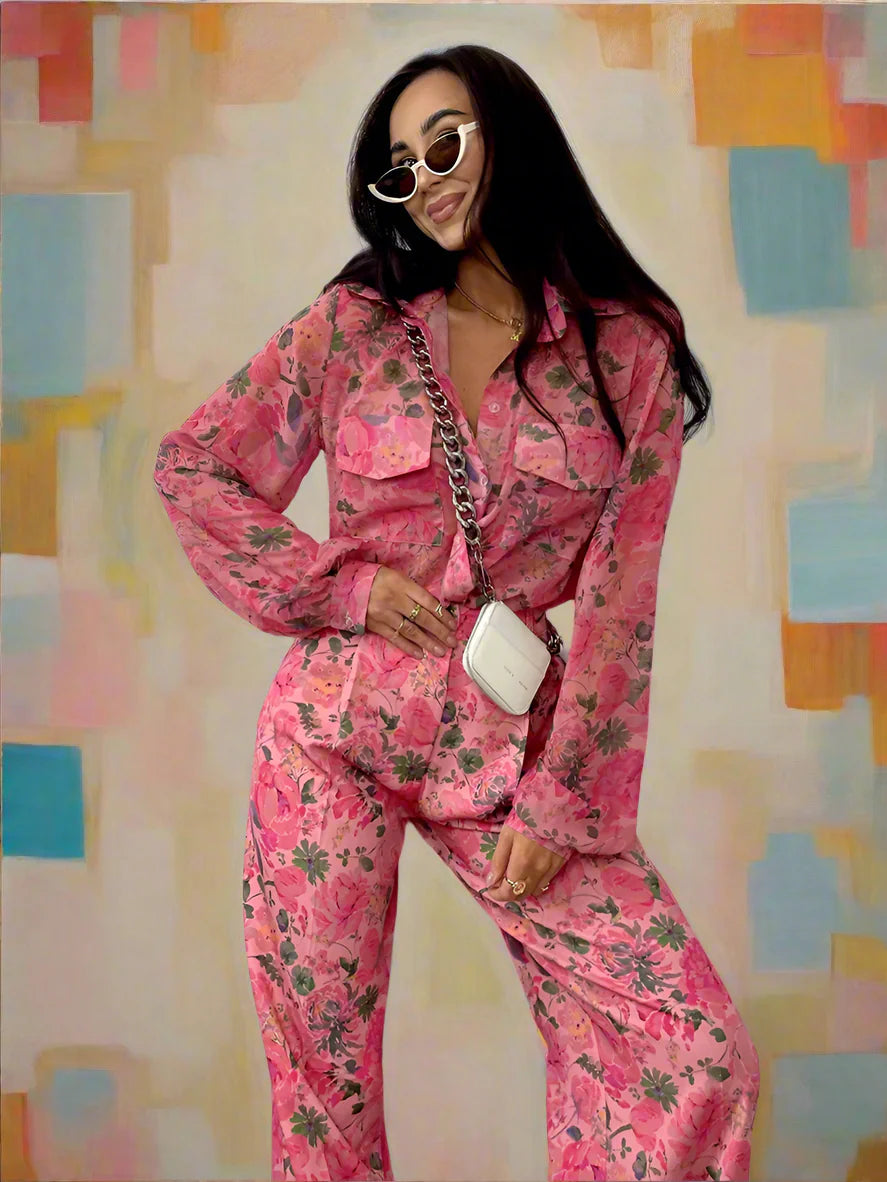 Bold Botanica: Effortless Glam Meets Retro Edge