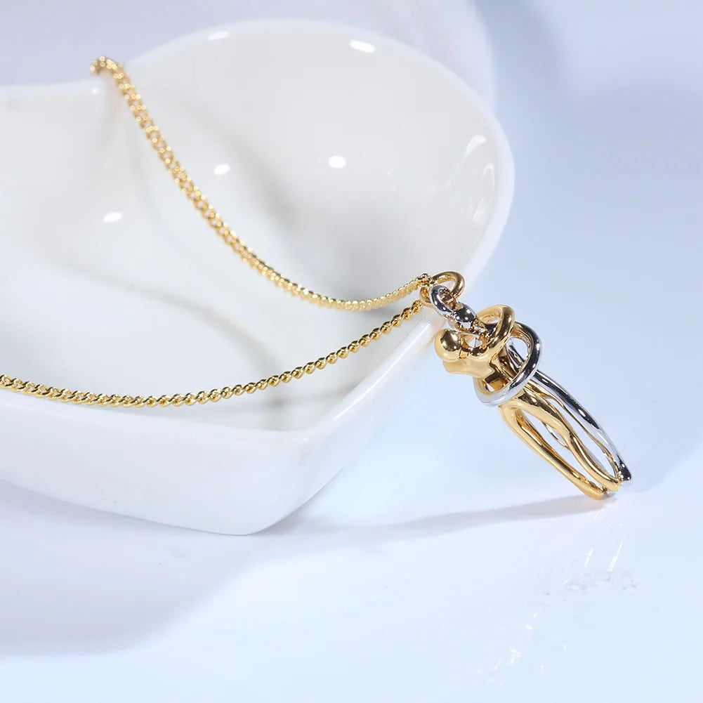 Étreinte: Soulful Hug Couple Pendant Necklace