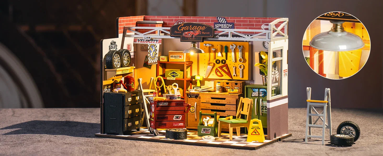 Glow-Up Garage – Playful DIY Mini House Craft Set