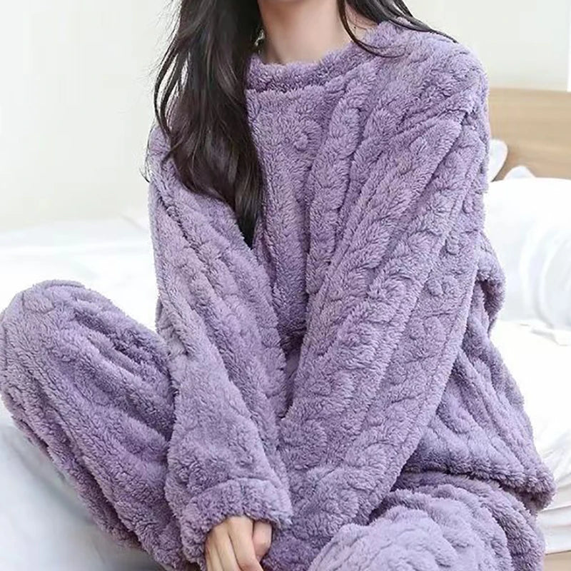 Women's Winter Velvet Fleece 2-Piece Pajama Set